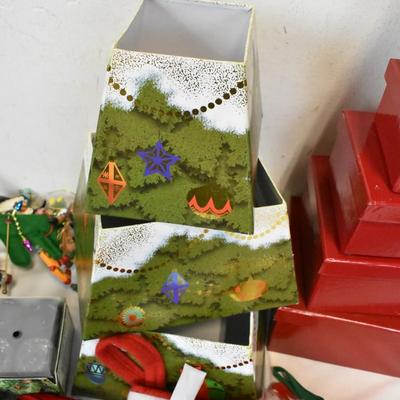 Christmas Lot: Stockings, Gift Boxes, Ornaments
