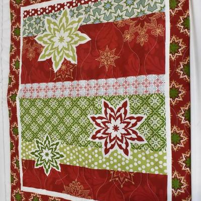 Snowflowers Quilt 86" x 86", With Pillow Cases and Tote Bag