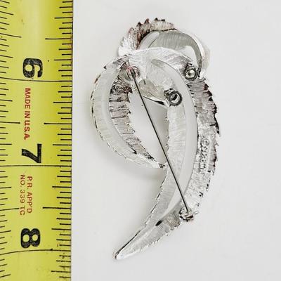 VINTAGE SARAH COVENTRY FLOWING LEAVES BROOCH