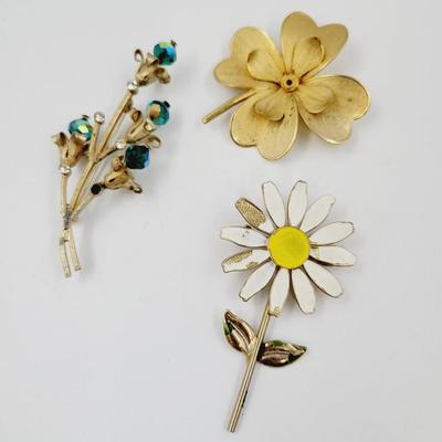 VINTAGE BROOCH BUNDLE W/ ISSUES