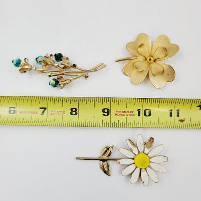 VINTAGE BROOCH BUNDLE W/ ISSUES