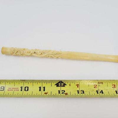 VINTAGE CARVED CIGARETTE HOLDER #1