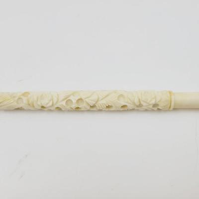 VINTAGE CARVED CIGARETTE HOLDER #2