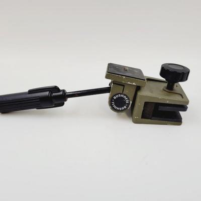 BUSHNELL CAR WINDOW MOUNT
