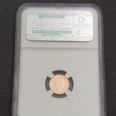 2009 Queen Elizabeth II Gold 1/4 Sovereign Coin NGC GRADED