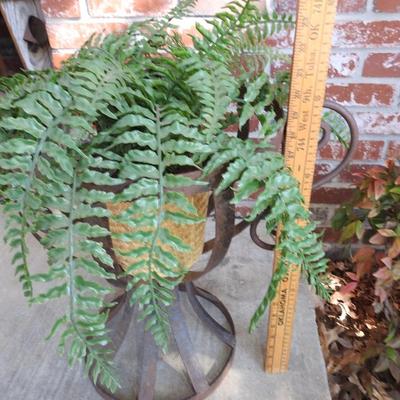Yard art vintage metal plant stand