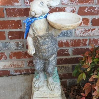 Yard art rabbit waiter