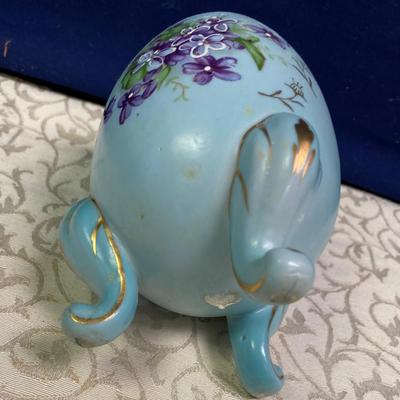 Vintage Footed Egg Vase