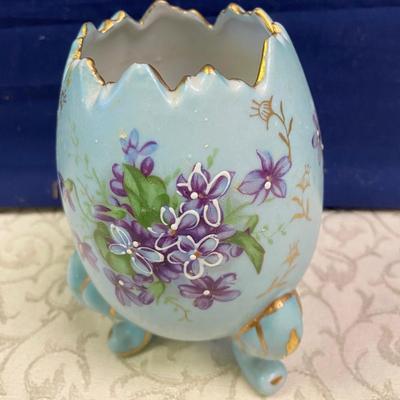 Vintage Footed Egg Vase