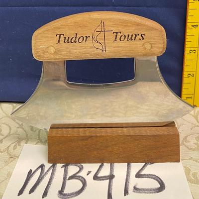 Alaska Ulu Knife with Stand