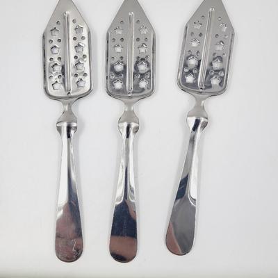 FRENCH MAN ABSINTHE STAR PATTERN SPOON SET OF 3