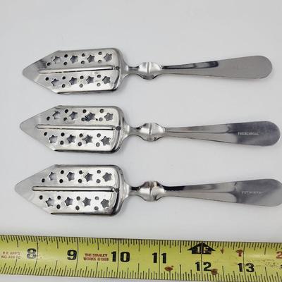 FRENCH MAN ABSINTHE STAR PATTERN SPOON SET OF 3