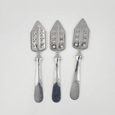 FRENCH MAN ABSINTHE STAR PATTERN SPOON SET OF 3