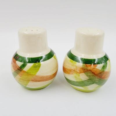 Tam O'shanterbyÂ METLOX - POPPYTRAIL - VERNON SALT & PEPPER SET