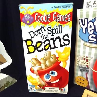 " KIDS GAMES" TWISTER-HANGMAN-DONT SPILL THE BEANS-CATCH THE FOX-MORE