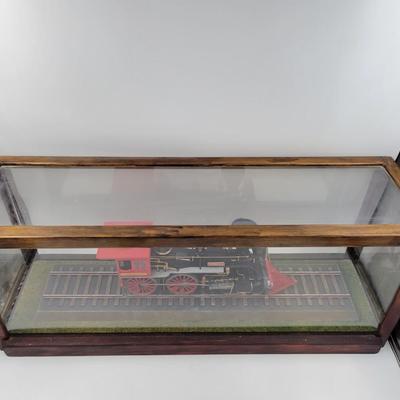 WOODEN FRAME & PLEXIGLASS MODEL ENGINE DISPLAY