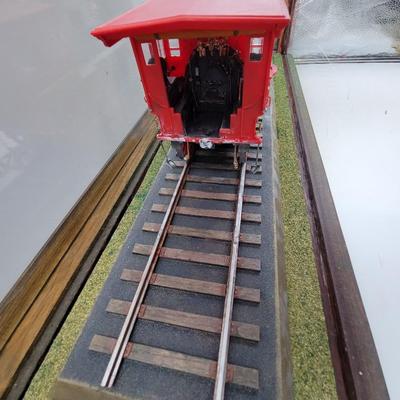 WOODEN FRAME & PLEXIGLASS MODEL ENGINE DISPLAY