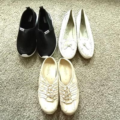 LADIES SHOES SIZE 8-8 1/2 SKEETCHERS-ADDIDAS-DR SHOELL