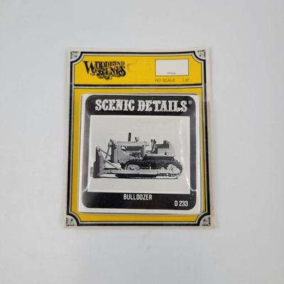 NEW WOODLAND SCENICS WHITE METAL CASTING - BULLDOZER #2