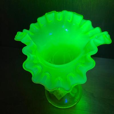 LGWright Glass CompanY Twig Vaseline Opalescent