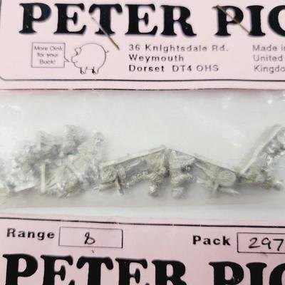 VINTAGE PETER PIG RANGE 8 WORLD WAR MILITARY FIGURINES