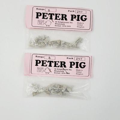 VINTAGE PETER PIG RANGE 8 WORLD WAR MILITARY FIGURINES