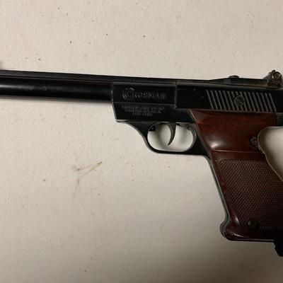 CROSSMAN BB GUN