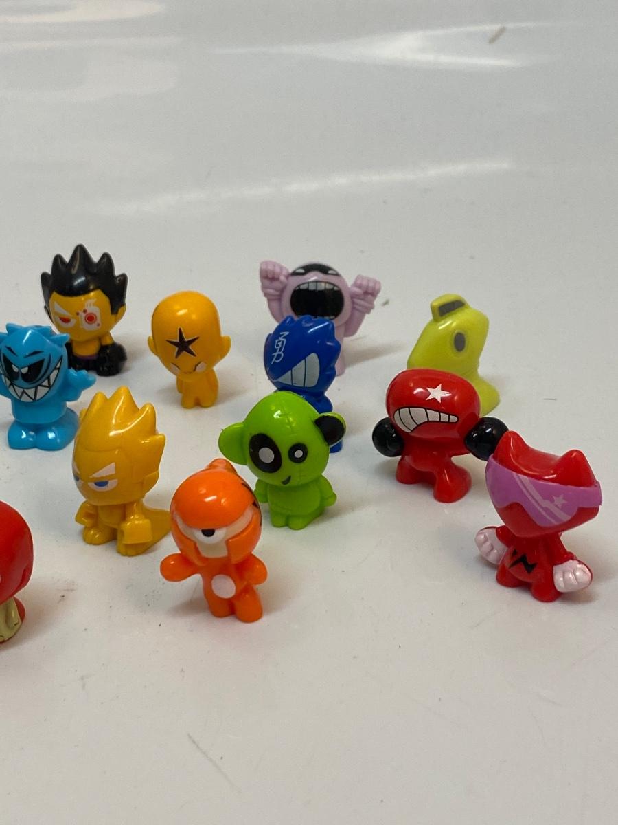 Retro Lot of Gogos Crazy Bones Small Mini Plastic Action Figures ...