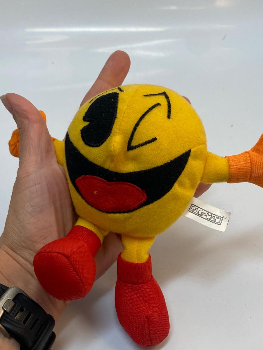 Retro Small Pac-Man Plush Stuffed Doll | EstateSales.org