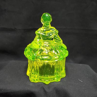 Colonial Lady Powder Jar  Yellow Uranium Glass
