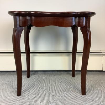 8091 Vintage Mahogany Rectangle Pie Crust Table