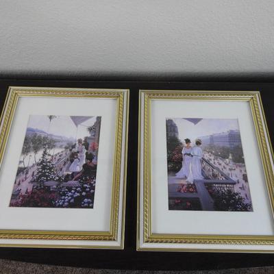 Pair of beautiful Parisian prints