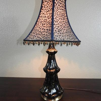 Table lamp