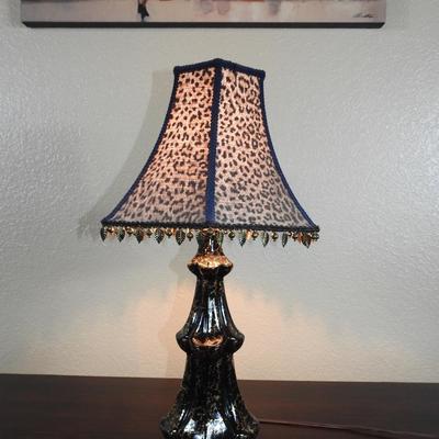 Table lamp