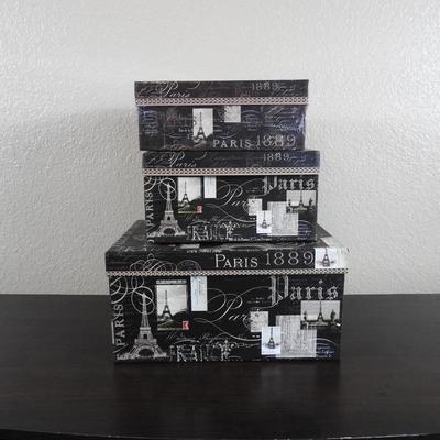 Set of Paris boxes