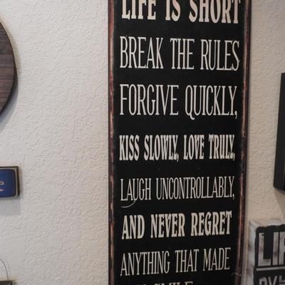 Large inspirational art sign