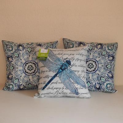 Decorative pillows
