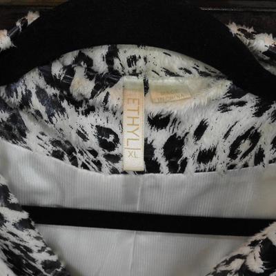 Snow leopard hooded jacket