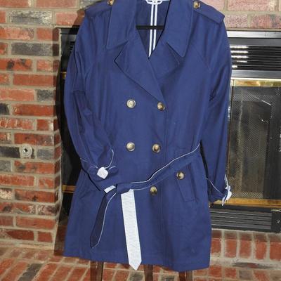 Women's trenchcoat