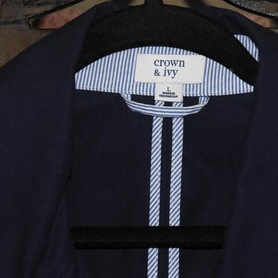 Women's trenchcoat