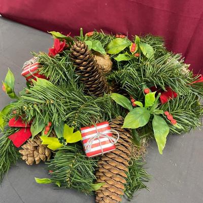 Holiday floral