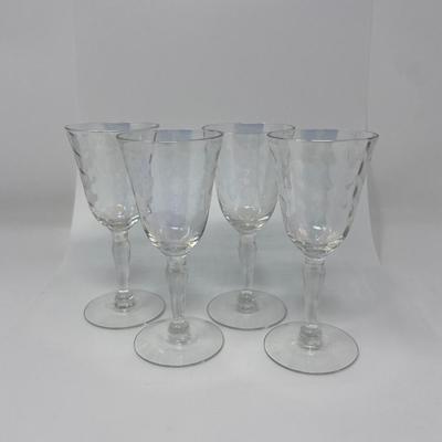 Set of 4 Iridescent Water Goblets/Glasses