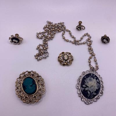 The Cameo Lot