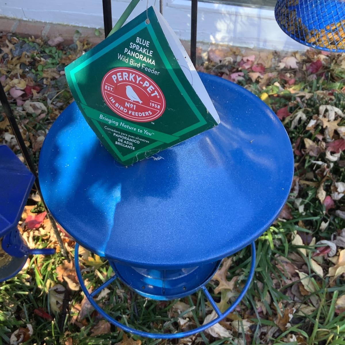 8152 Perky Pet Blue Sprakle Panorama Bird Feeder with Shepards Hook