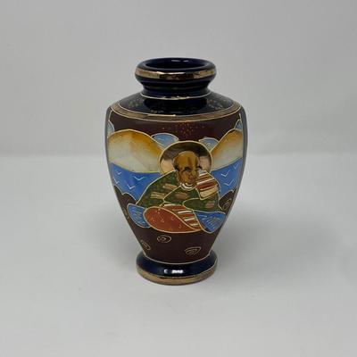 Hand-Painted Decorative Japan Vase