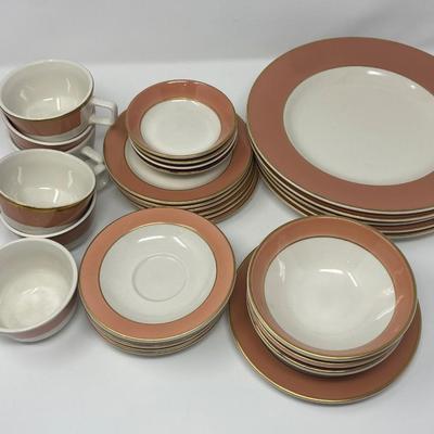 Vintage Homer Laughlin Pompano Apricot with True Gold Trim Dinnerware, Stamped