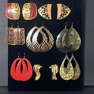 Vintage Lot of Earrings