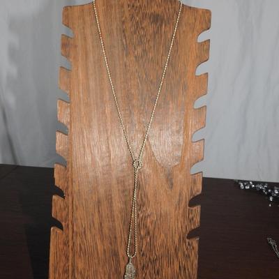Crystal medalian necklace
