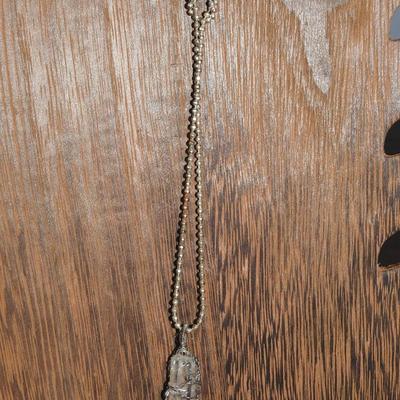 Crystal medalian necklace
