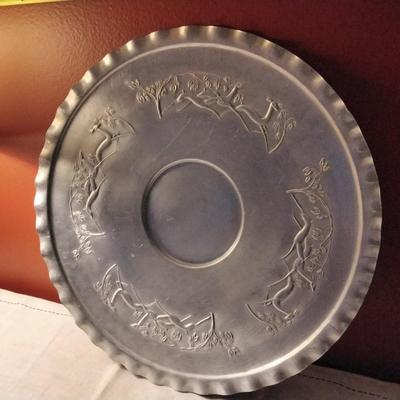 Everlast Hand Forged 18â€ Round Ruffled Aluminum Tray Patterned with Leaping Gazelle
